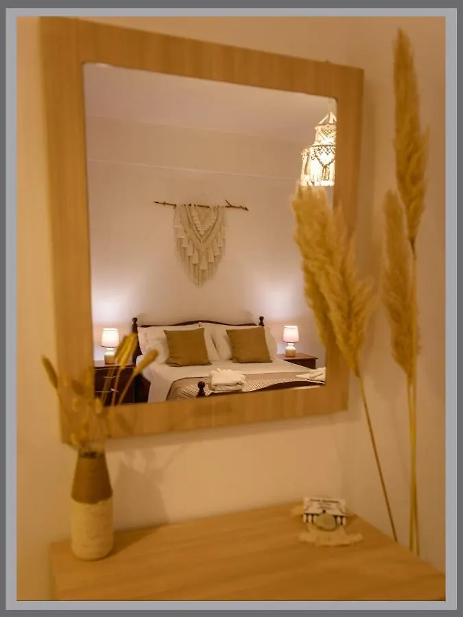 Dorvin Apartments Dhermi Guest house